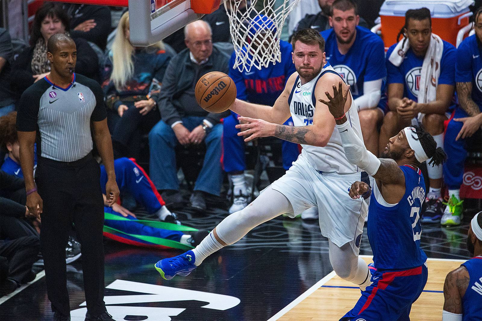 Дабл-дабл Дончича принёс &laquo;Далласу&raquo; победу над &laquo;Сан-Антонио&raquo;